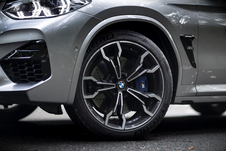 Колеса BMW X3 M Competition (F97) 2019 года  (JP) (фото 10 из 17)